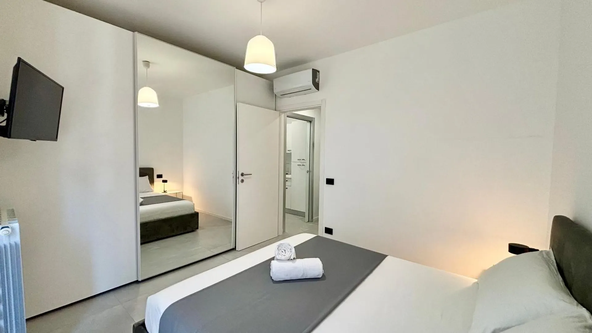 Saint Gregory Suite - Milano Repubblica 0*, Milan